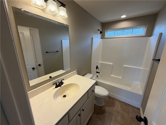 Building Photo - 537 N Keats Dr
