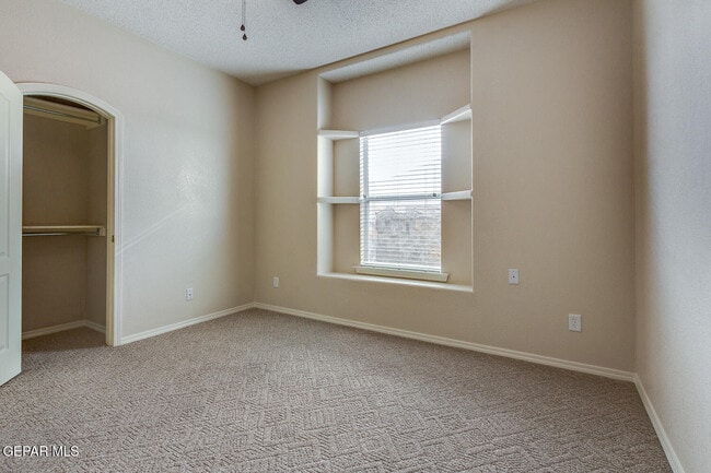 Building Photo - 12344 Tierra Limpia Dr