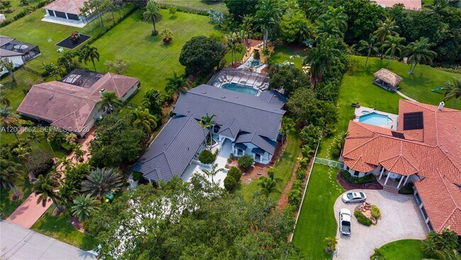 Building Photo - 1361 NW 116th Ave