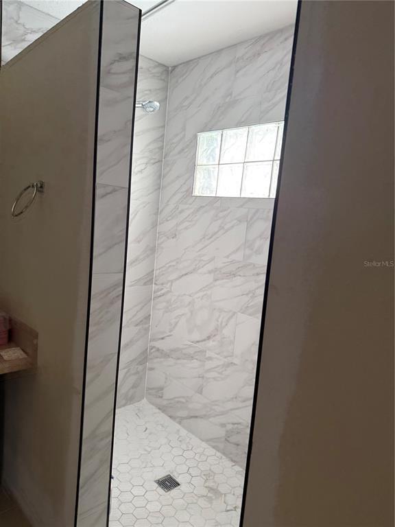 Building Photo - 10457 Crestfield Dr