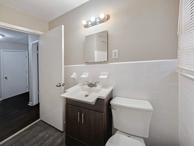 Building Photo - 4-Bedroom Ranch in the Heart of Atlanta – ...