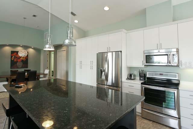 Building Photo - 5534 46th Ct W