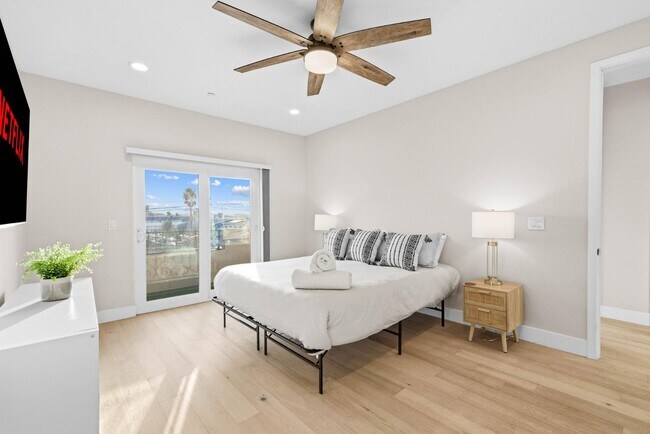 Building Photo - 5051 Savannah St