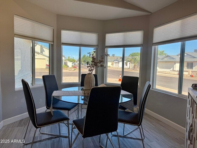 Building Photo - 8835 W Michelle Dr