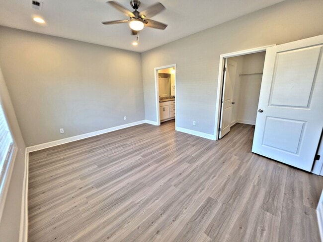 Building Photo - 3BR/2.5BA Townhouse Priceville/Decatur