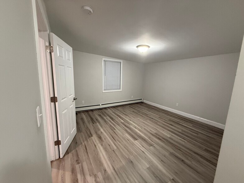 Bedroom - 19 Rose St