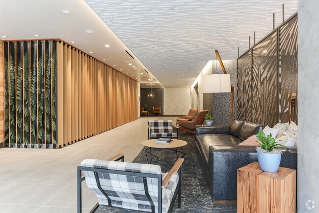 Interior Photo - Hollis