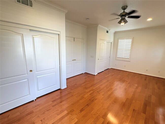 Building Photo - 24 Country Walk Dr