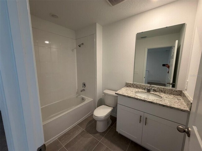 Building Photo - 16462 Bird of Paradise Ave