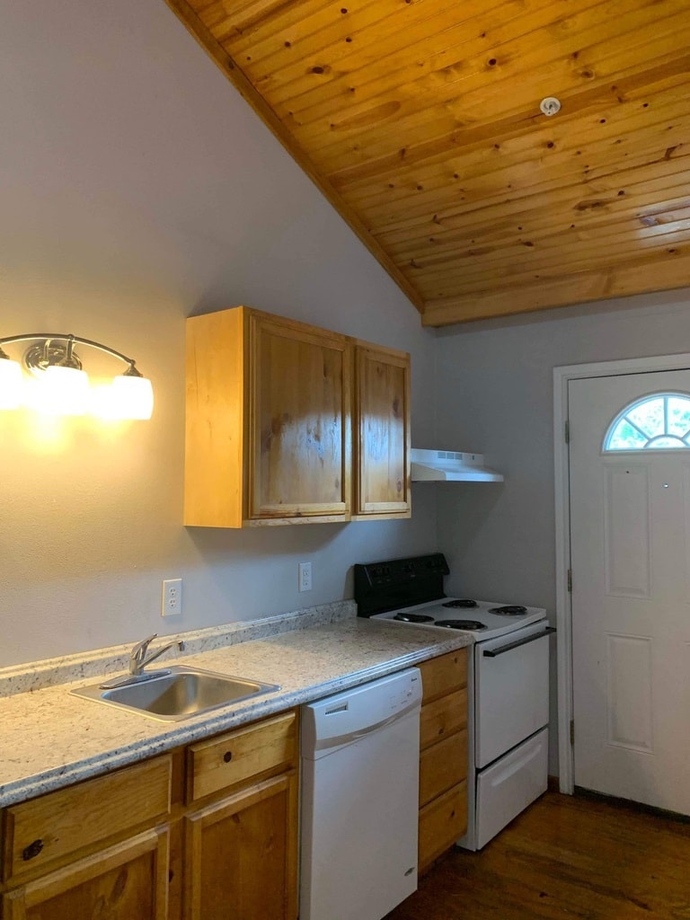 Building Photo - 1112 Cardinal St Apt# 101