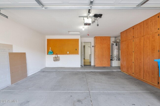 Building Photo - 3941 E Monona Dr