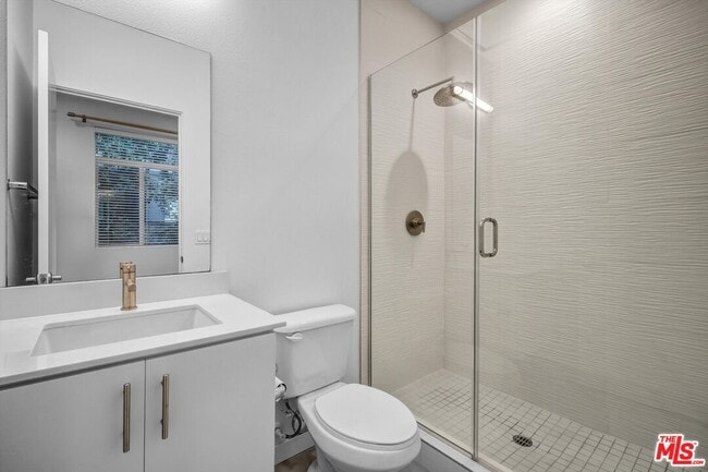 Building Photo - 1240 Gordon St