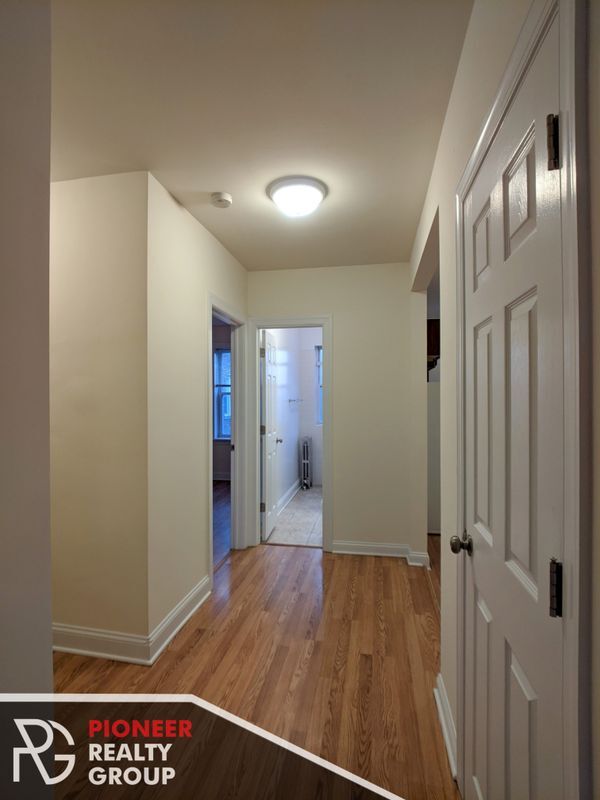 Building Photo - 2600 N Kimball Ave