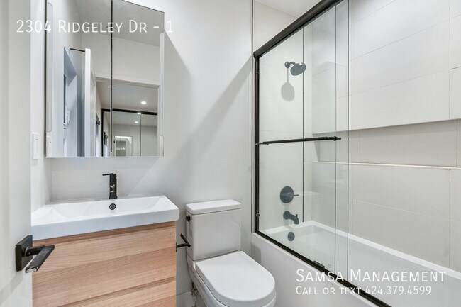 Building Photo - 2304 Ridgeley Dr