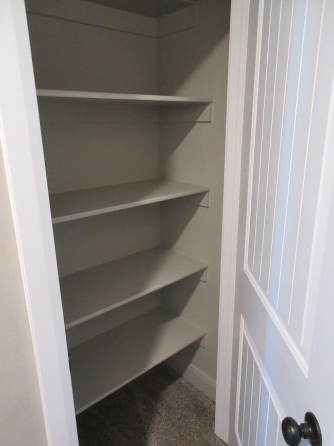 Building Photo - Move-In Discount - 3 bedroom, 2.5 bath - Heart of Cedar City!