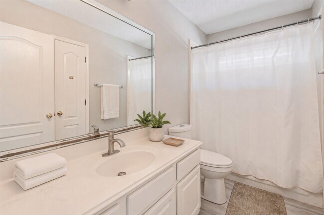 Building Photo - 1107 Parkhaven Ln