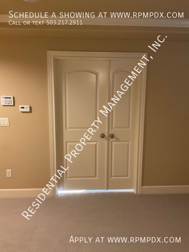 Building Photo - 18278 SW Santoro Dr