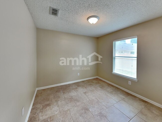 Building Photo - 2903 Brittany Bluff Dr