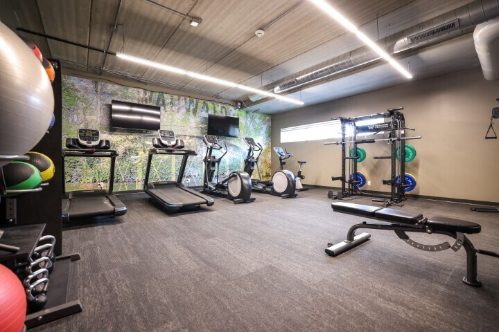 Building Photo - 8041 W Bluemound Rd