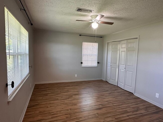 Building Photo - 110 Jones St