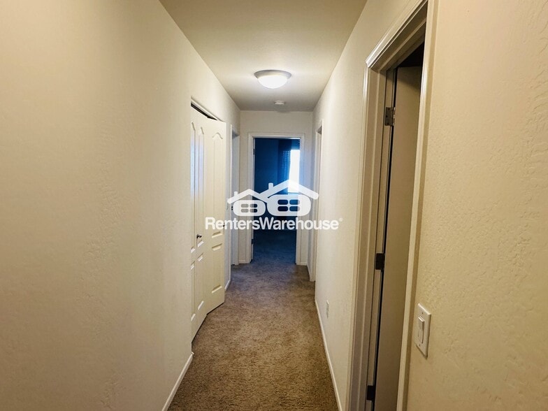 Building Photo - 105 N 87th Ave
