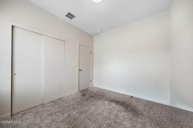 Building Photo - 3741 Peak Pl