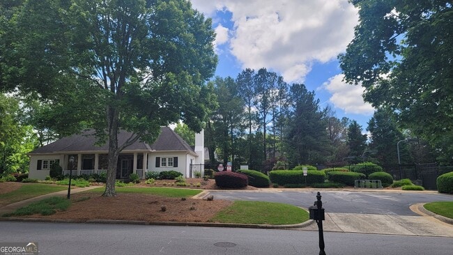 Building Photo - 5005 Johns Creek Ct