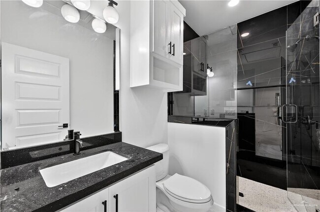 Building Photo - 12504 N 39th St