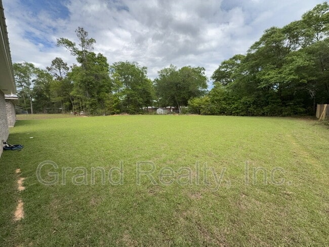 Building Photo - 7228 Par Ln