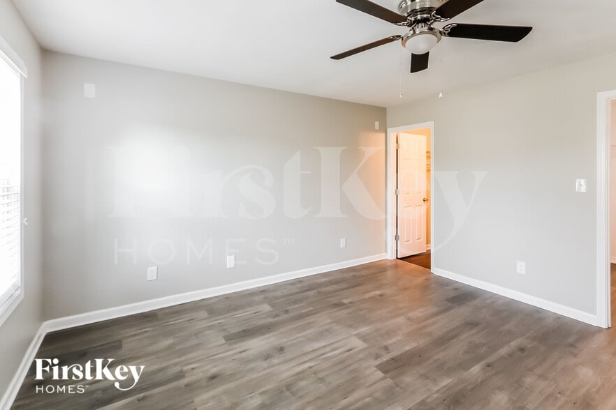 Building Photo - 10234 Orchard Grass Ct