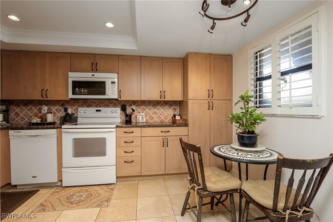 Building Photo - 505 Lake Louise Cir
