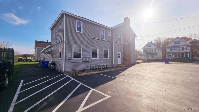 Building Photo - 2650 Seneca St