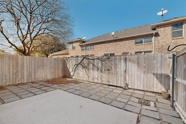 Building Photo - 10276 Darkwood Dr