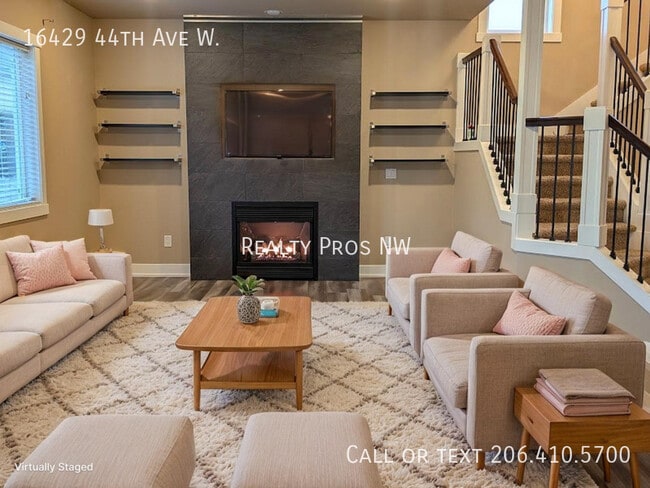 Building Photo - 16429 44th Ave W