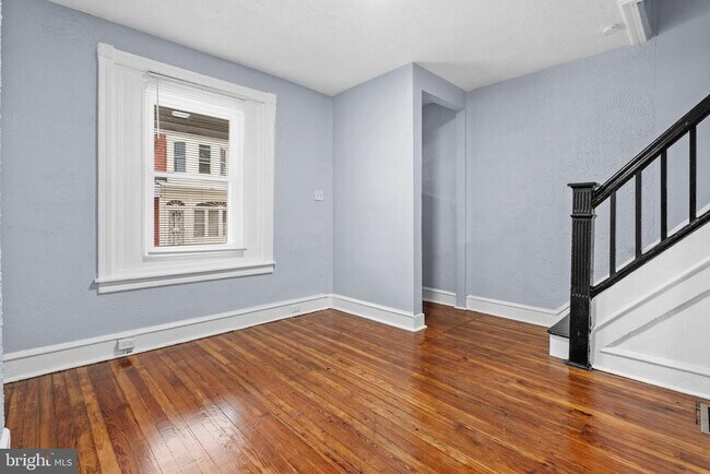 Building Photo - 1619 S Conestoga St