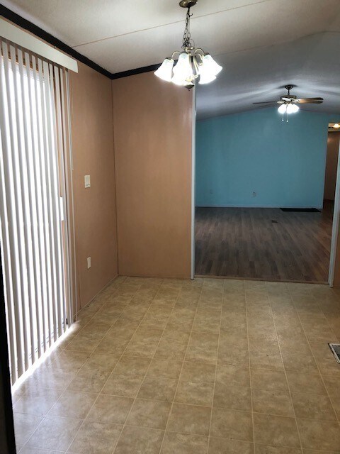 Building Photo - 60 Sugar Cane Ln