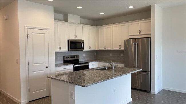 Building Photo - 2367 White Cedar Wy