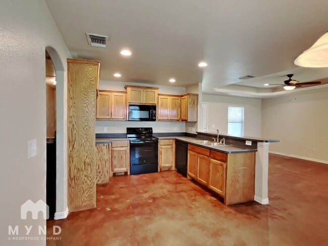 Building Photo - 104 Jolin Ln
