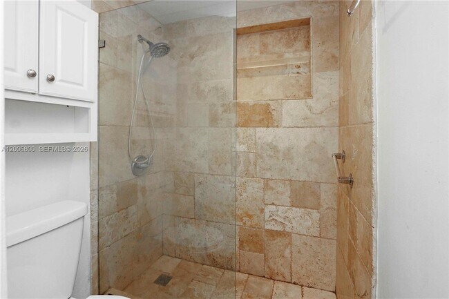 Building Photo - 9394 SW 77th Ave