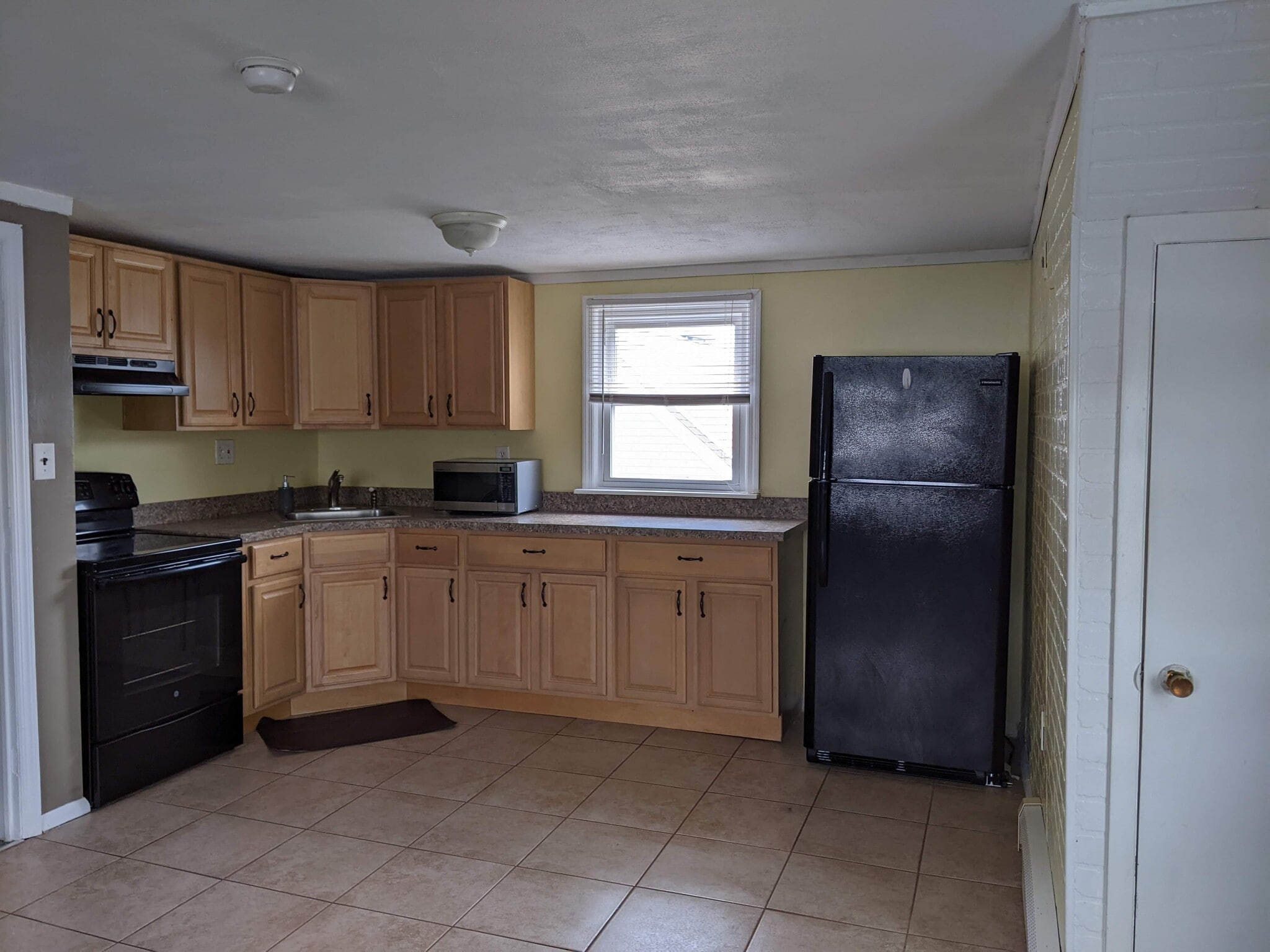 Building Photo - 474 17th St