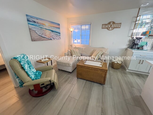 Building Photo - AVAILABLE NOW - Charming Beachside Retreat in Pismo Beach - 1 Bed / 1 Bath