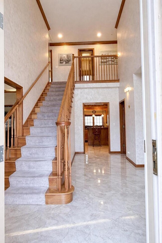 Building Photo - 3823 Sunburst Ln