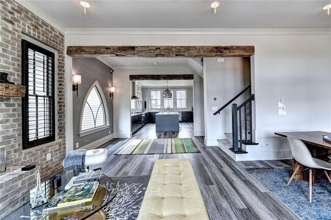 Building Photo - 2555 Brook Run