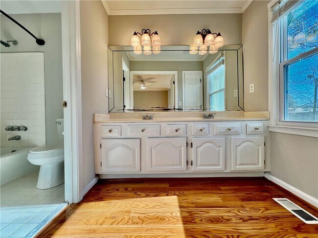 Building Photo - 215 Brantley Rd