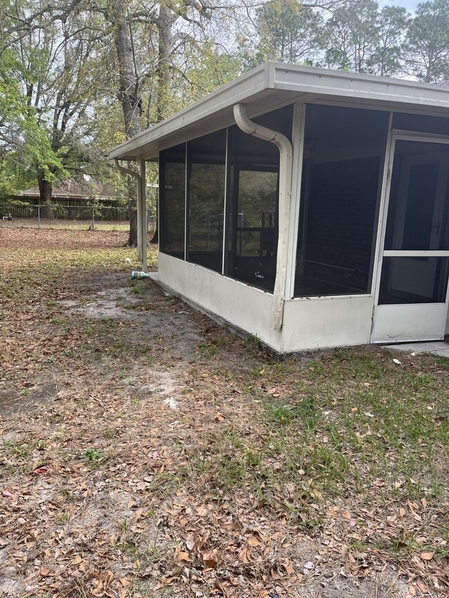 Building Photo - 1016 Farr Ct