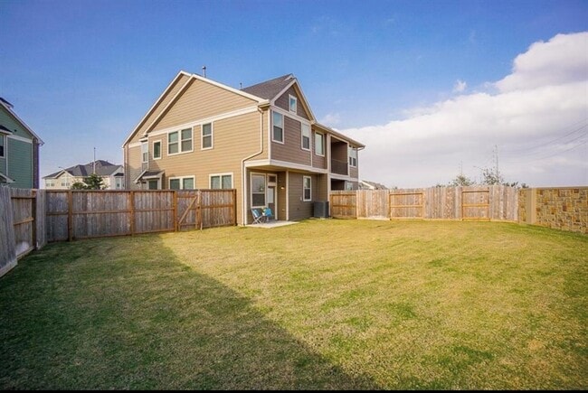 Building Photo - 5235-5235 Pr Ter Ln