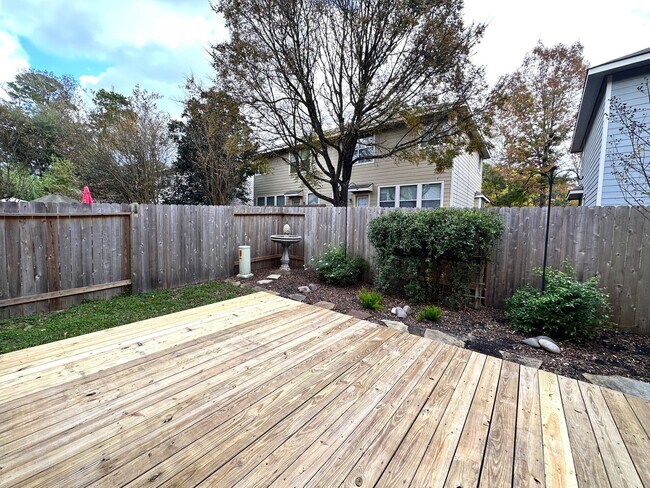 Building Photo - 46 Summer Haze Cir