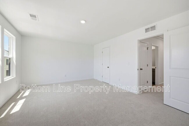Building Photo - 2308 Oakwood Mdws Ct