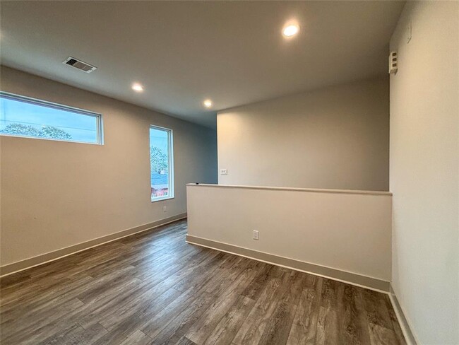 Building Photo - 4402 Bora Bora Ln