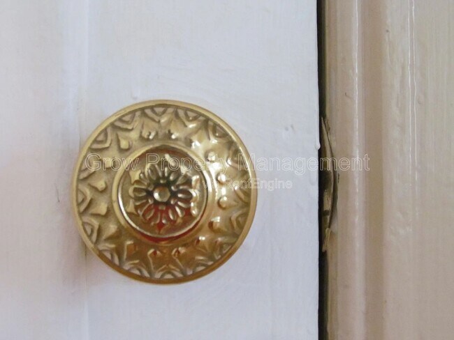 Building Photo - 2024 Spring Garden St